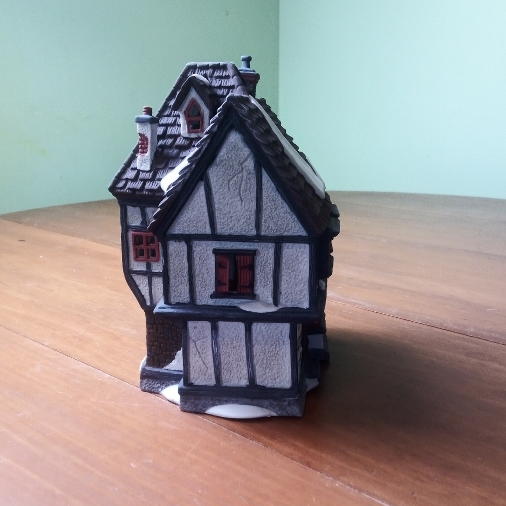 Department 56, Dickens Village Series, Tutbury Printer - Picture 4 of 6